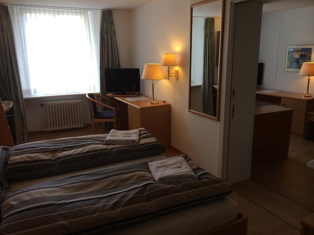 Hotel Schwert Näfels Zimmer foto