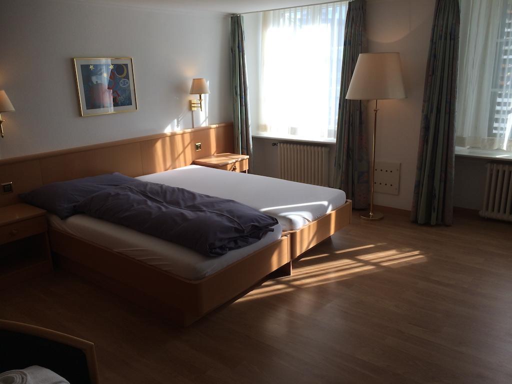 Hotel Schwert Näfels Zimmer foto